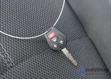 2018 Nissan Sentra S из США, поврежденный, VIN 3N1AB7AP3JY318871